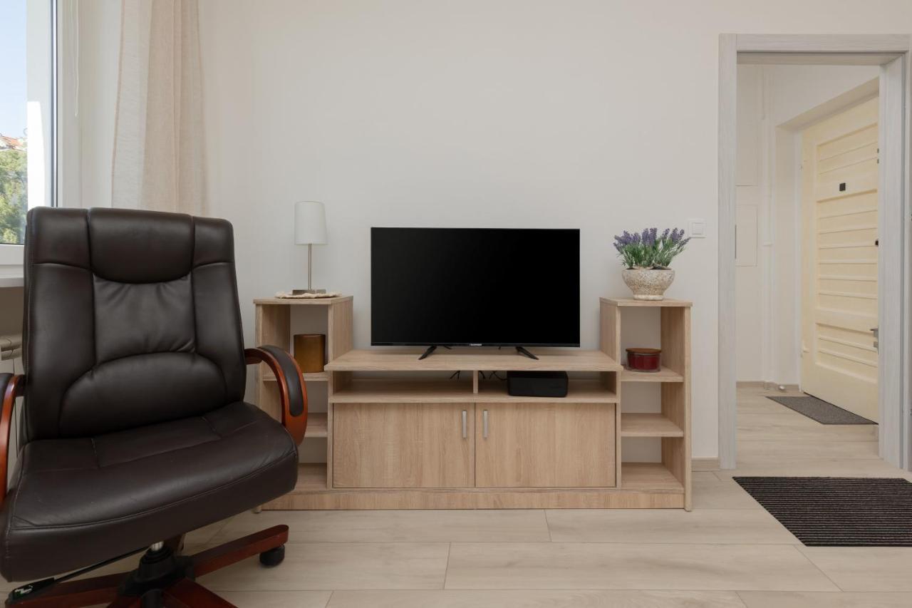 Raclawicka Cozy Studio Apartment By Noclegi Renters Warszawa Zewnętrze zdjęcie
